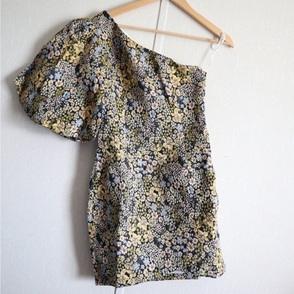 Atoir One-Shoulder Dress in Black, Yellow, and White Floral - Picture 3 of 4